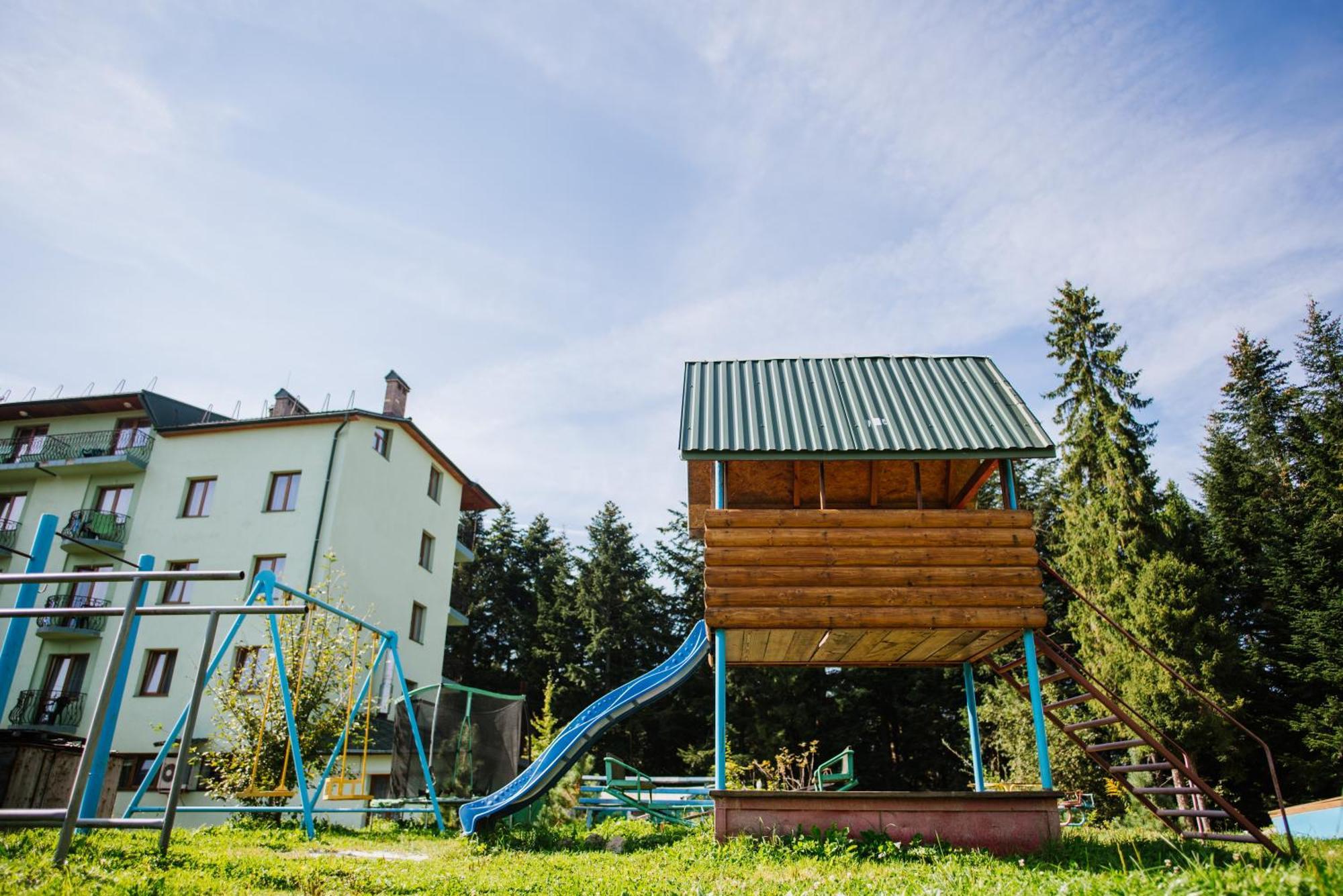 Zelenyy Bir Hotel Skhidnytsia Екстериор снимка